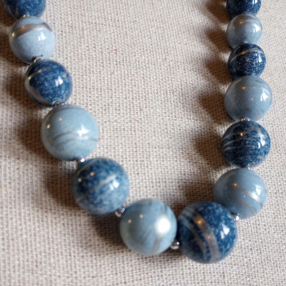 Vintage 15 Inch Blue Speckled blue silver swirl Beaded Necklace  24 inches